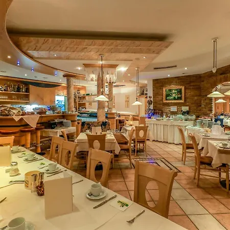 Paradies Samnaun Hotel