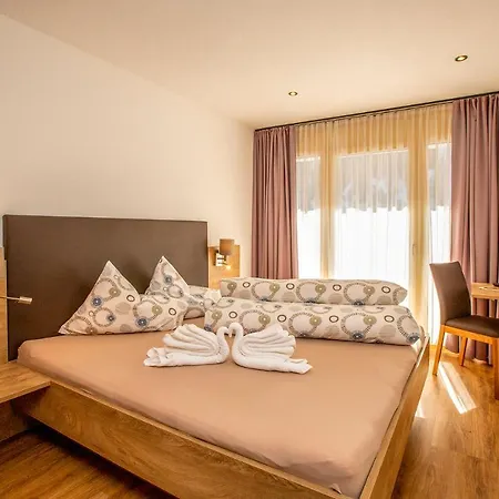 Paradies Samnaun Hotel