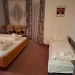 Paradies Samnaun 酒店 施皮斯