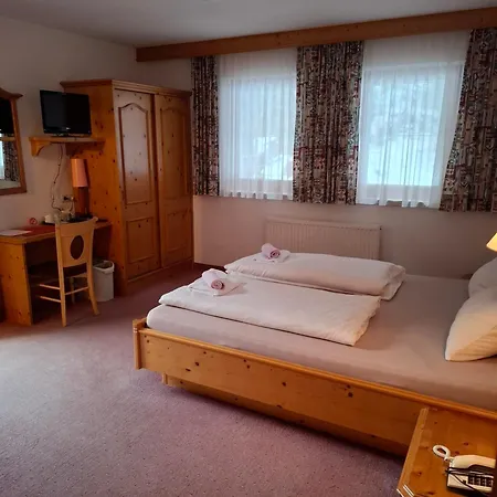 Paradies Samnaun فندق