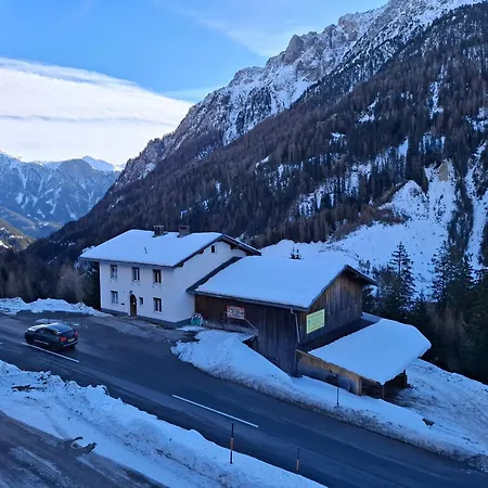 فندق Paradies Samnaun سبيس