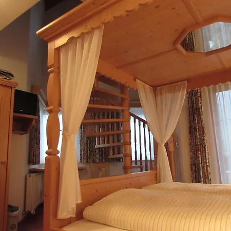 فندق Paradies Samnaun 3*