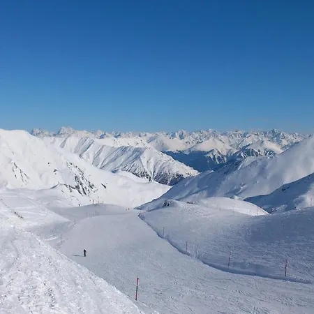 Paradies Samnaun 3* سبيس